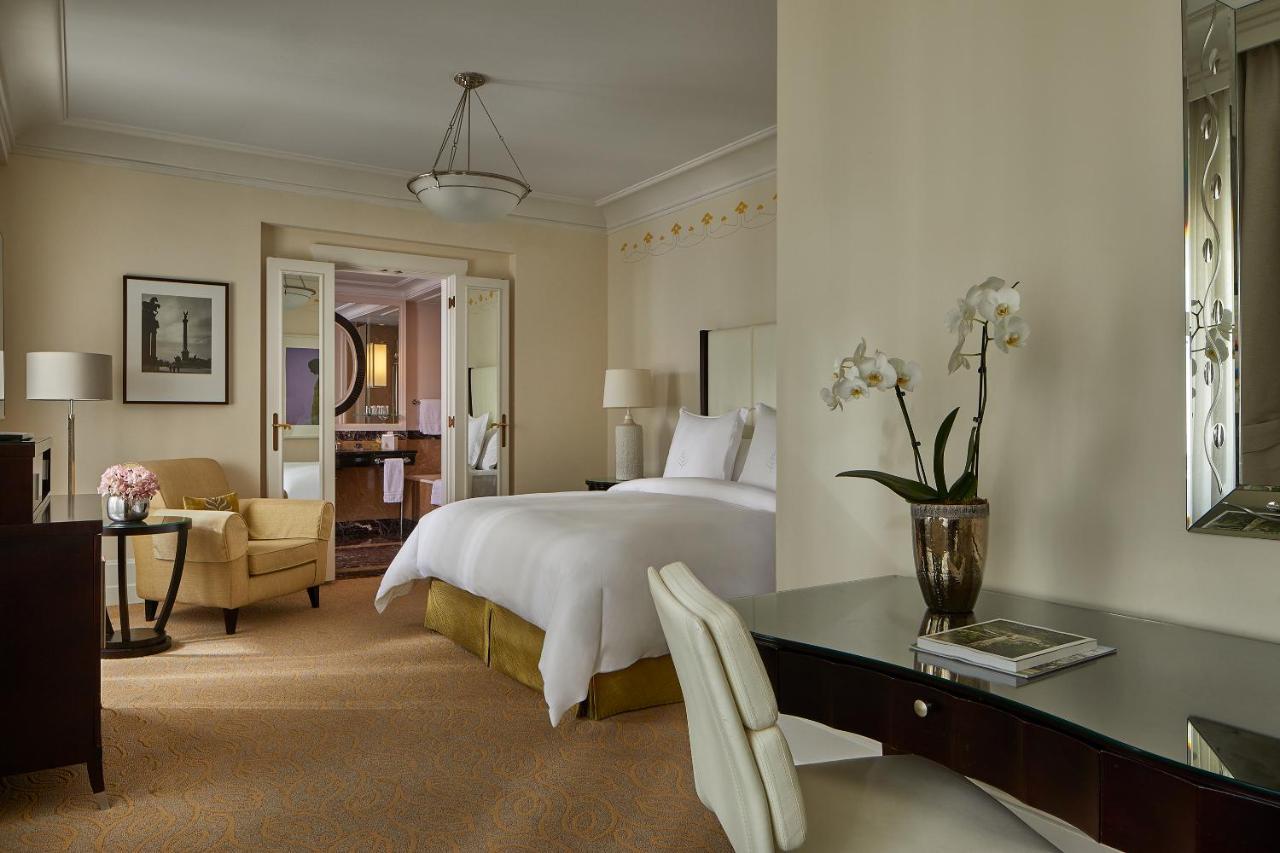 Four Seasons Hotel Gresham Palace Budapest Esterno foto