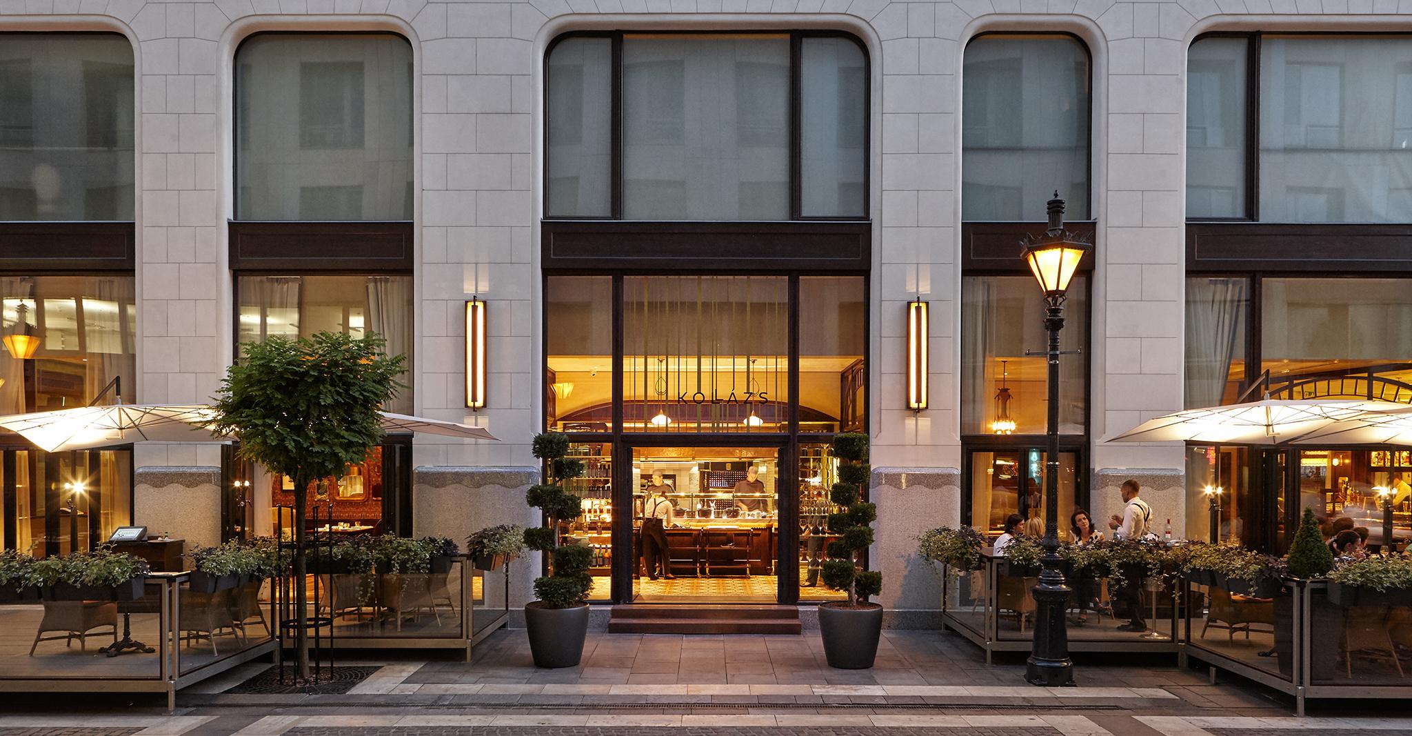 Four Seasons Hotel Gresham Palace Budapest Esterno foto