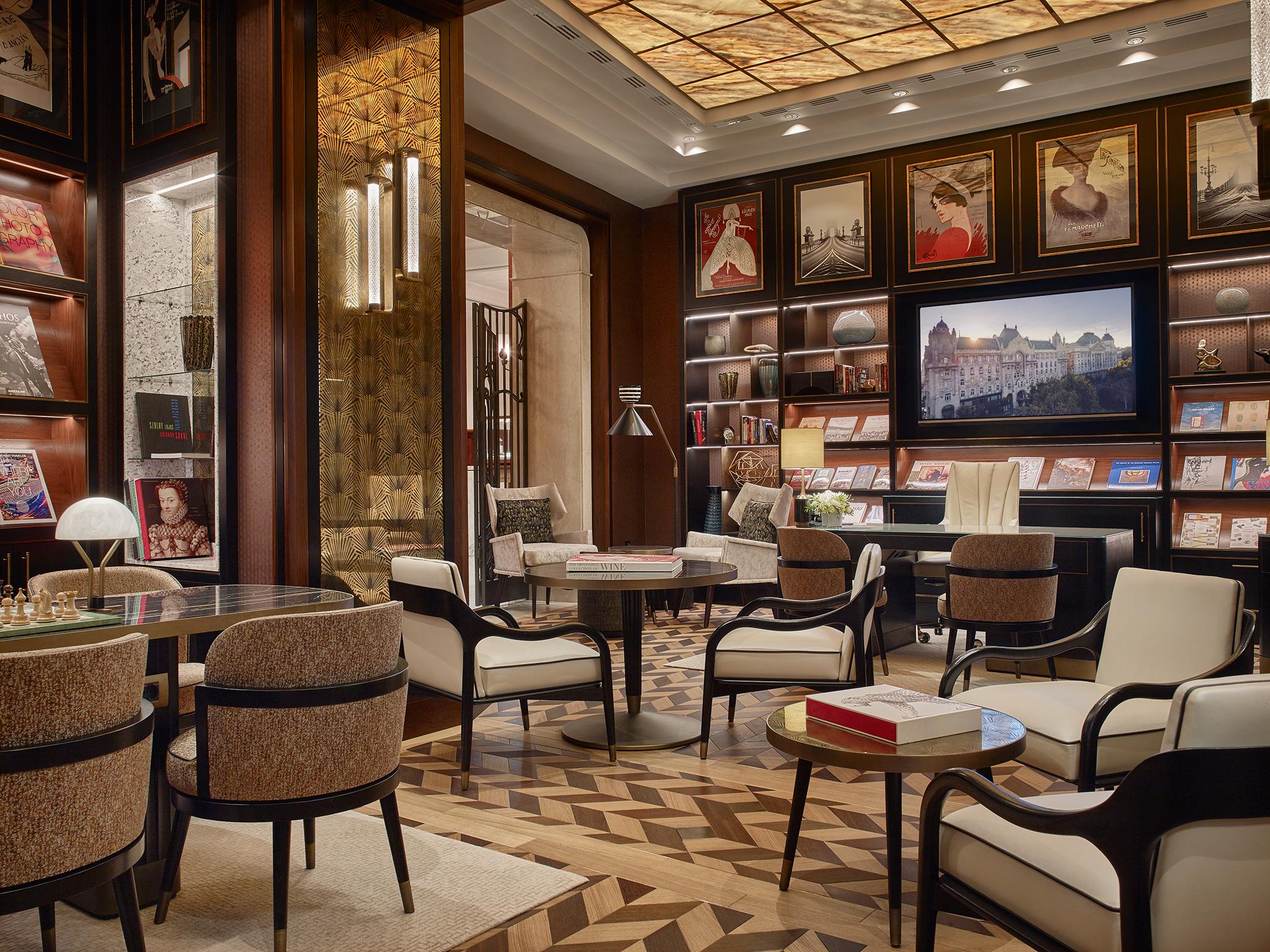 Four Seasons Hotel Gresham Palace Budapest Esterno foto