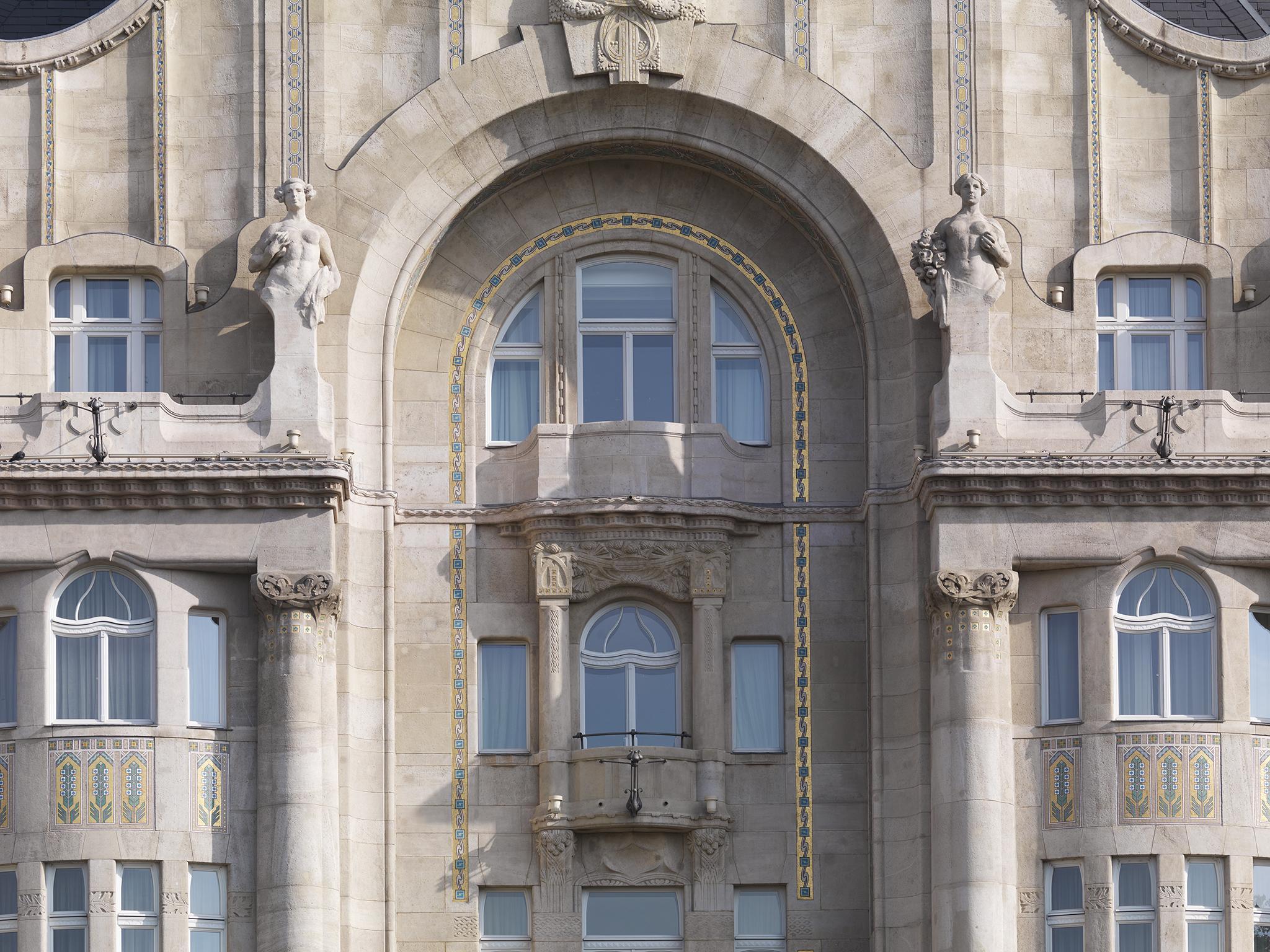 Four Seasons Hotel Gresham Palace Budapest Esterno foto