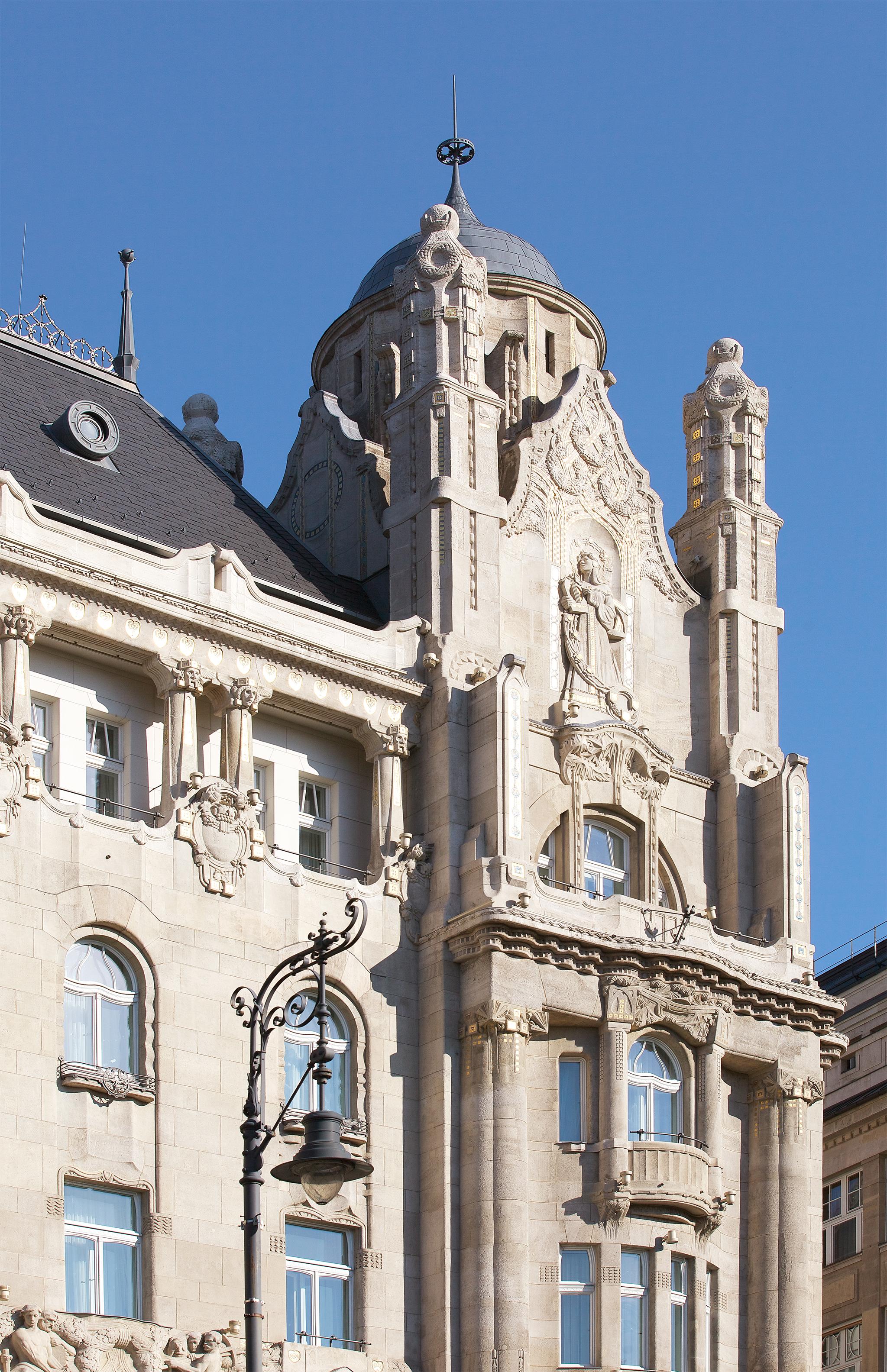 Four Seasons Hotel Gresham Palace Budapest Esterno foto