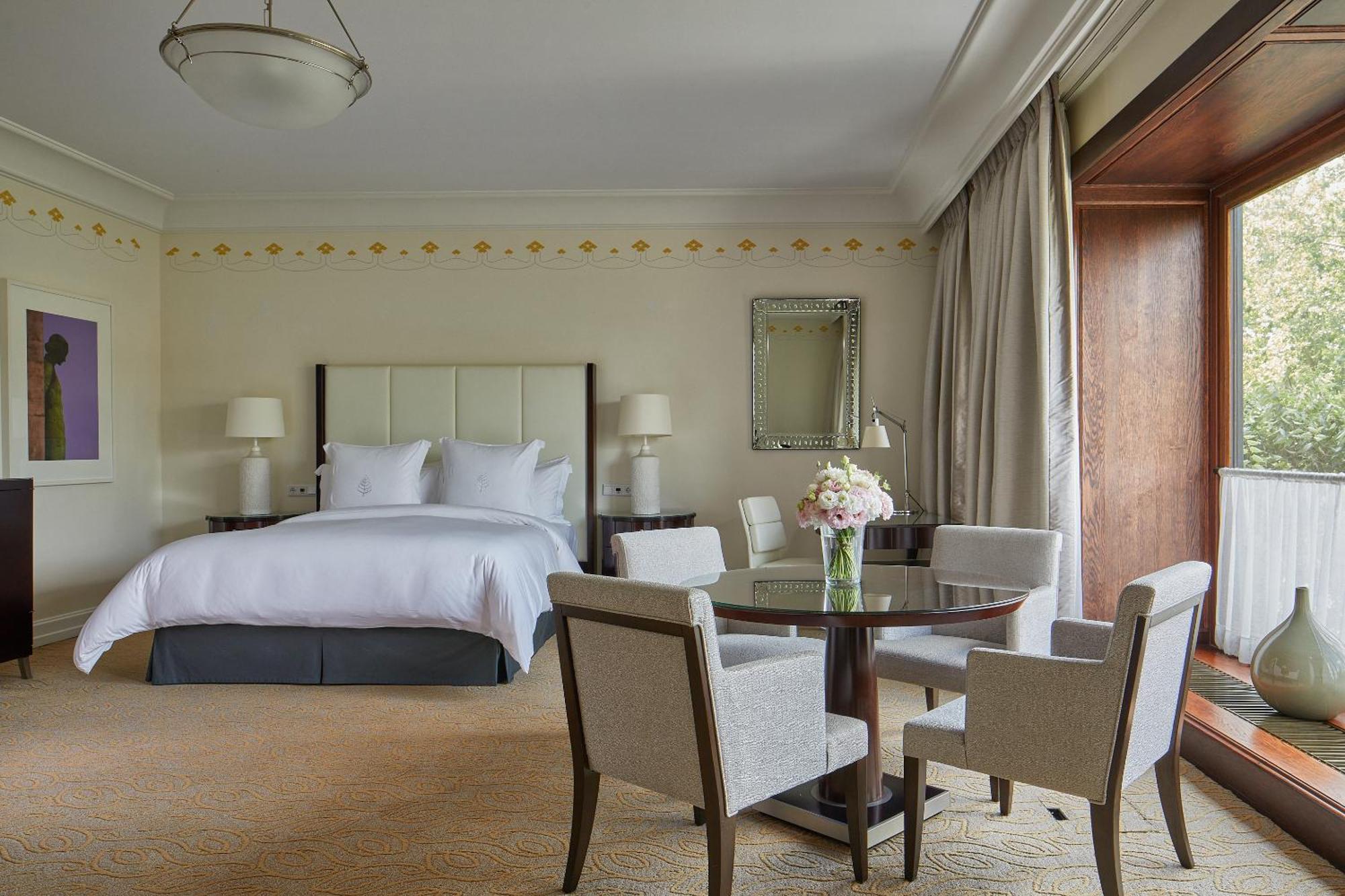 Four Seasons Hotel Gresham Palace Budapest Esterno foto