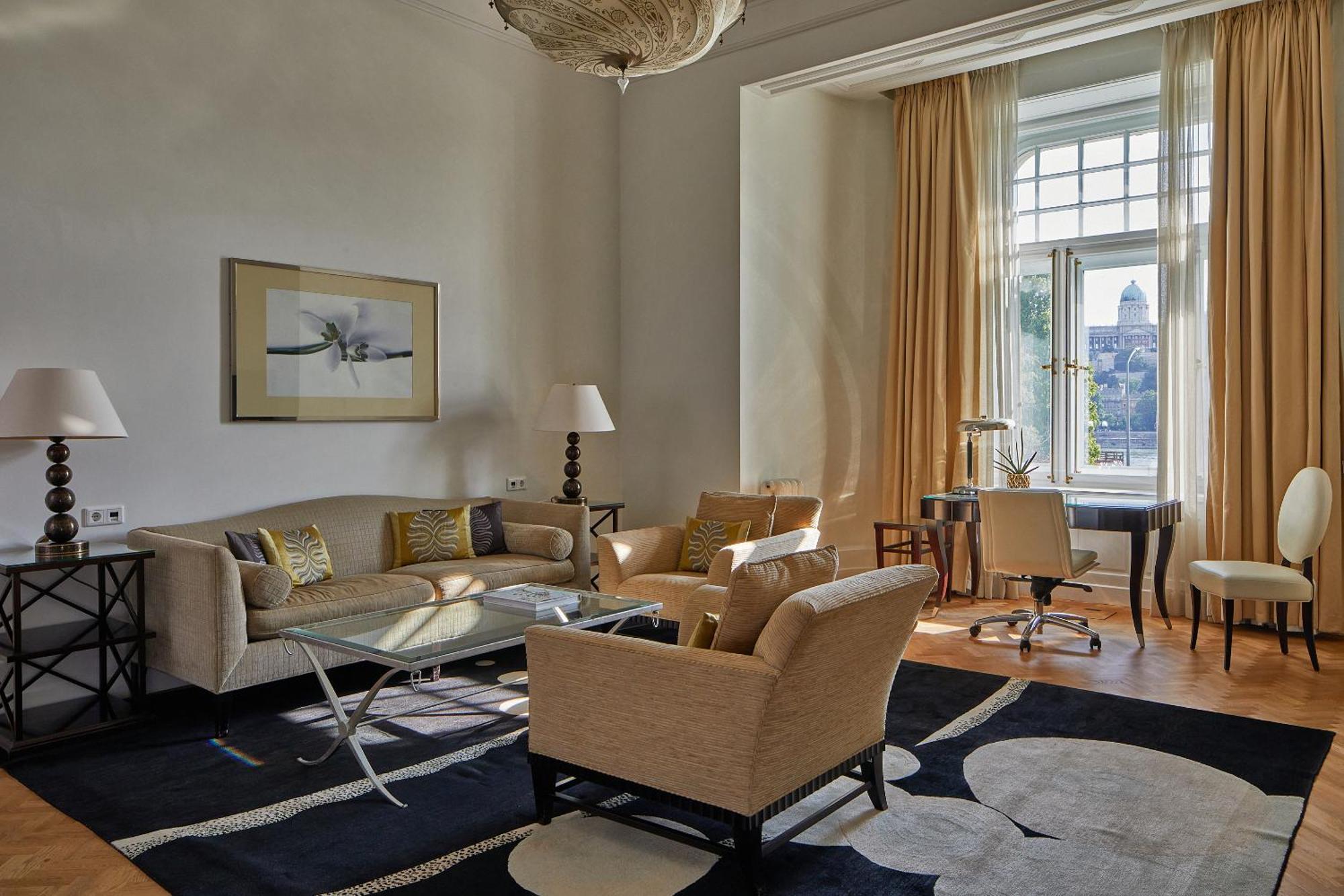Four Seasons Hotel Gresham Palace Budapest Esterno foto