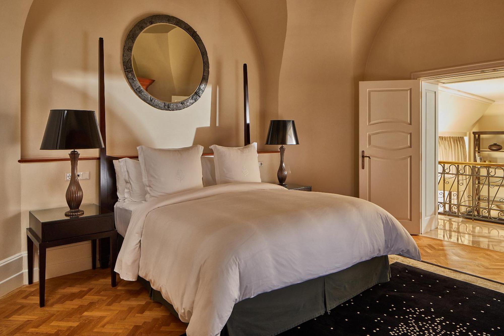 Four Seasons Hotel Gresham Palace Budapest Esterno foto
